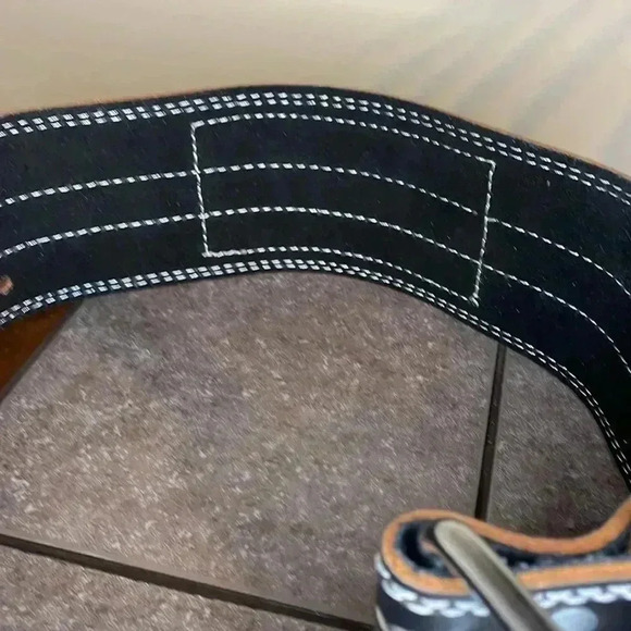 Fit Active Sports Weightlifting Belt - Picture 5 of 7